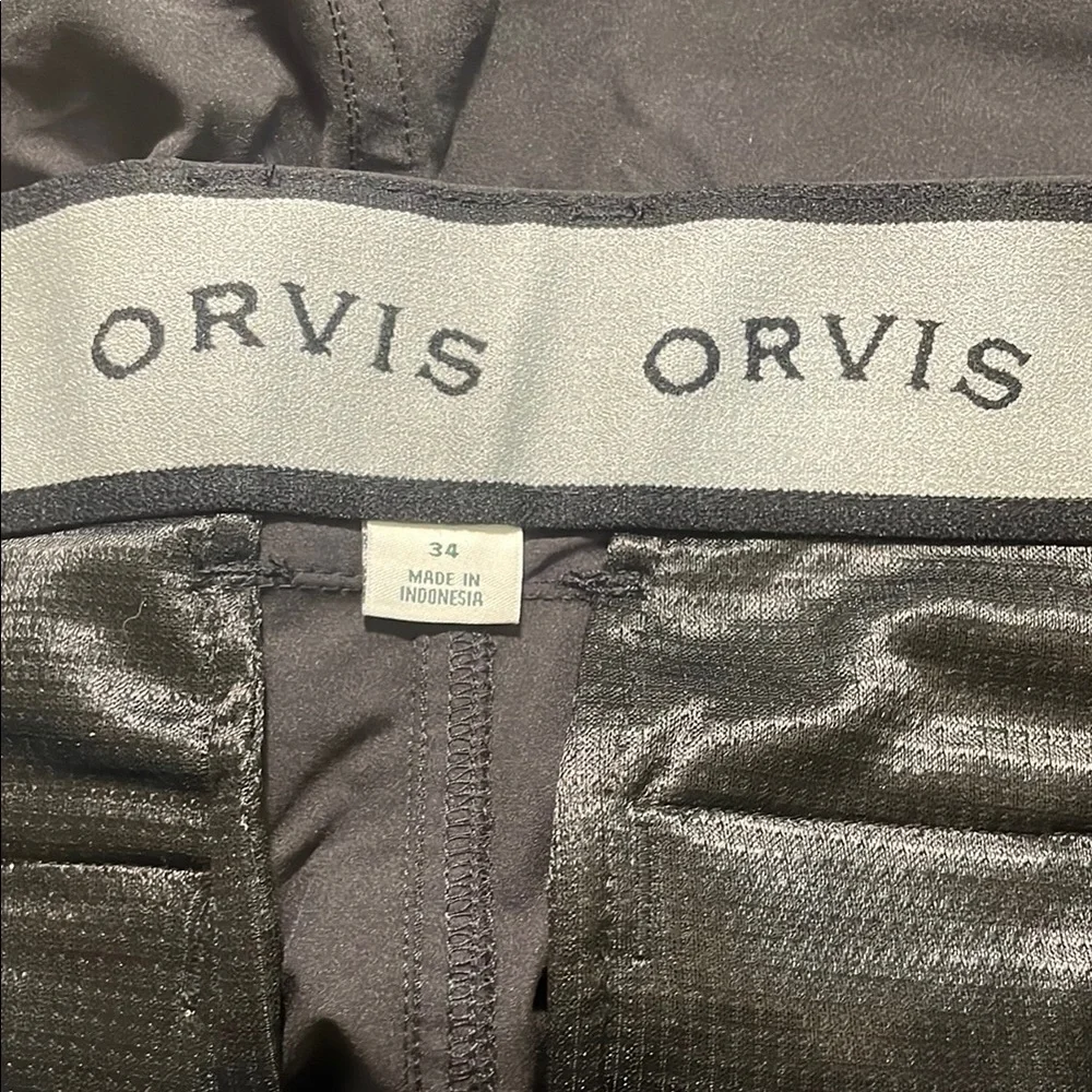 Orvis Men's Black Cargo Shorts Size 34 W/4 way stretch comfort waist band NWT.